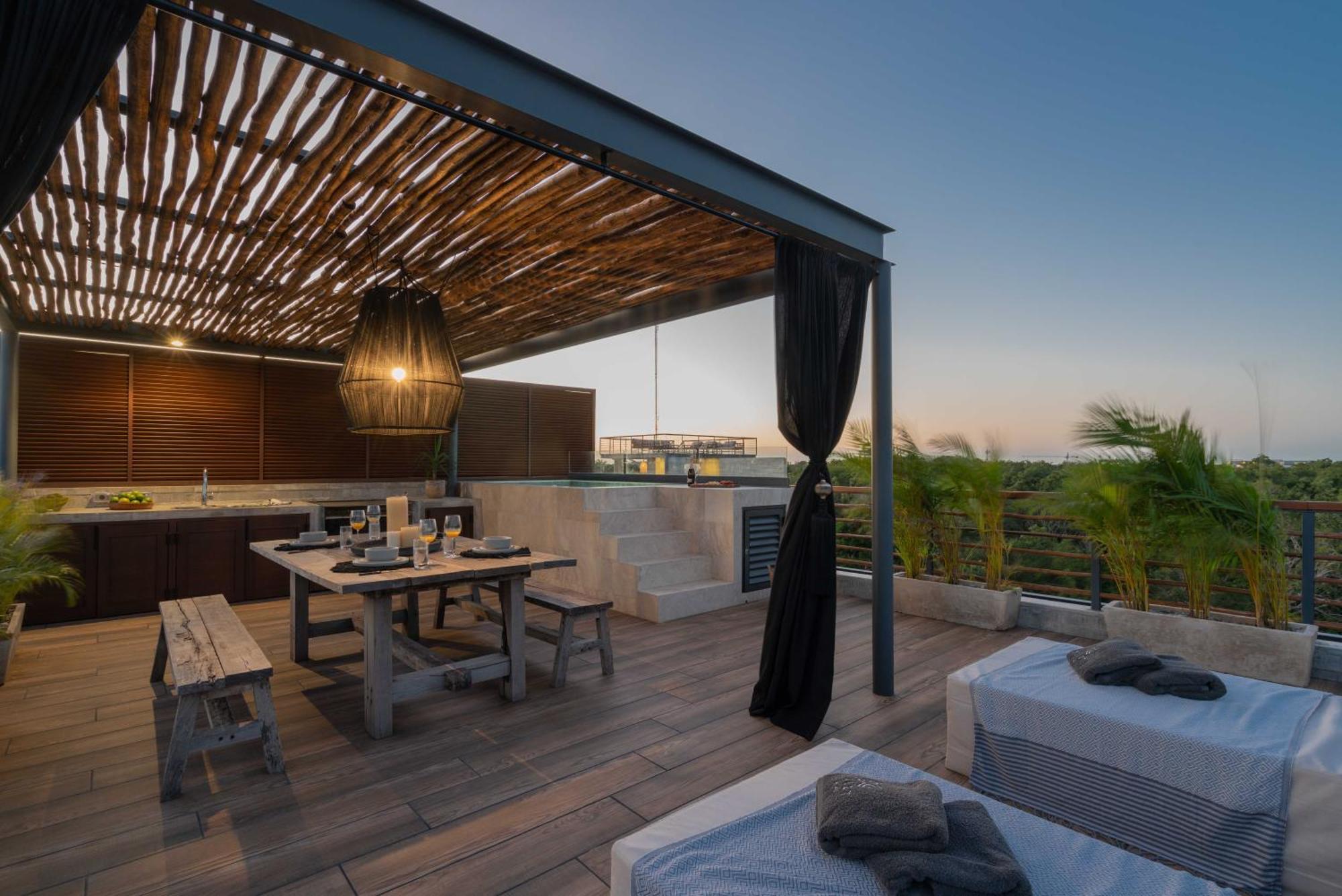 Amazing Penthouse Private Pool Close To *